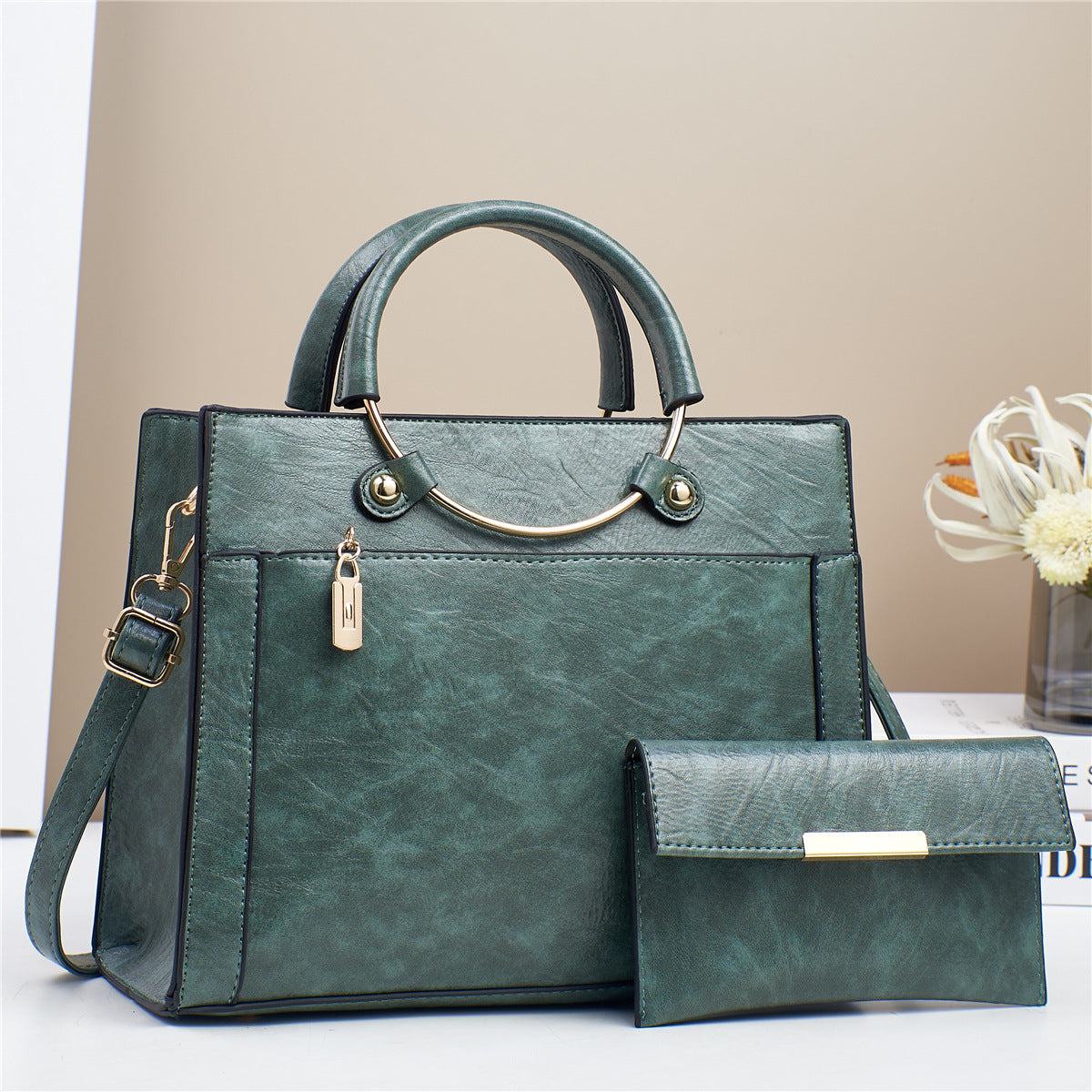 Sac vintage avec détails contrastés