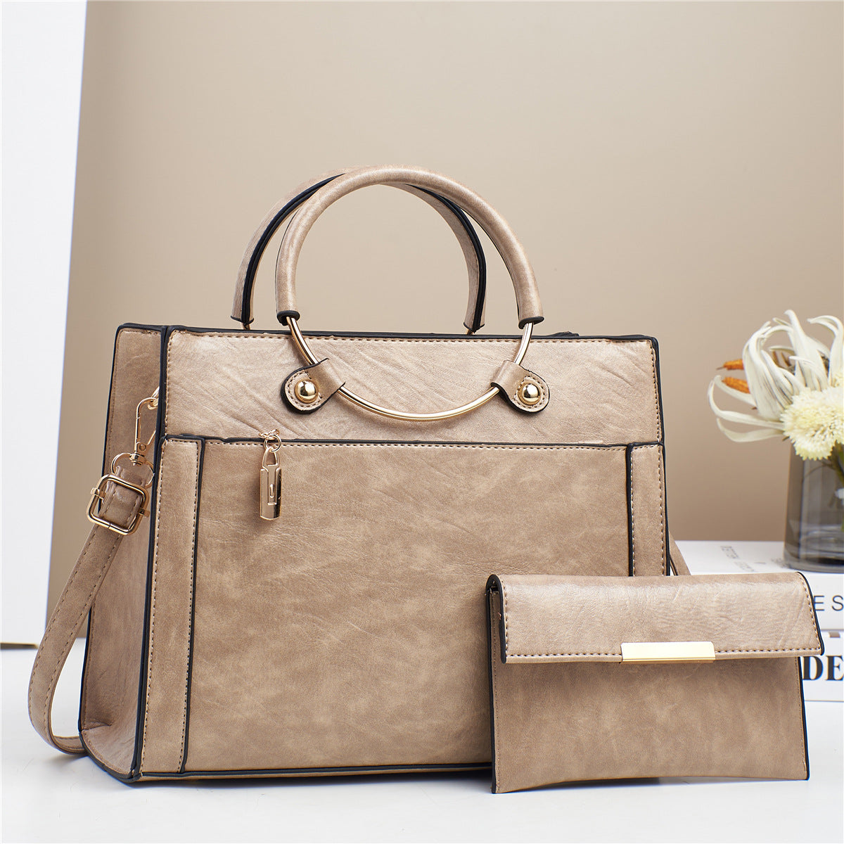 Sac vintage avec détails contrastés