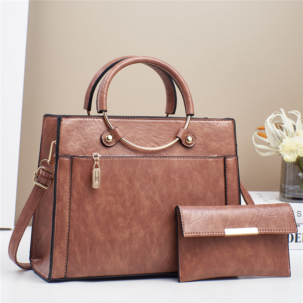 Sac vintage avec détails contrastés